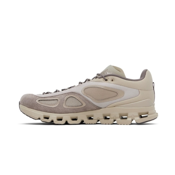 On Cloud X FKA TWIGS SWISS ENGINEERING Mens Shoes Size 10.5 Beige